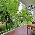 Birchwood place