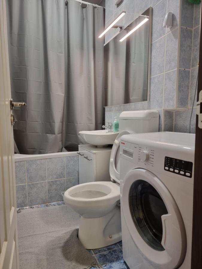 Birchwood Place Apartment *